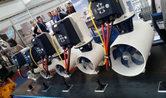 Eliche di prua: confronto tra Max Power e Vetus