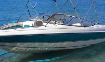 Il tendalino per la tua barca: panoramica e consigli utili
