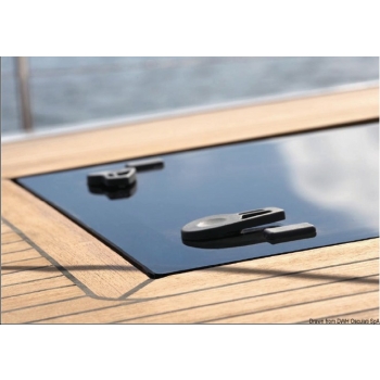 Passo uomo Lewmar Flush Hatch 20 